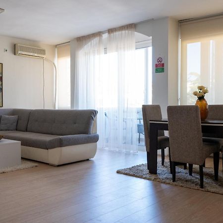 Apartment In City Center Of Skopje Buitenkant foto